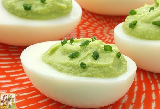 Avocado Deviled Eggs - St. Patrick's Day Appetizer Recipes #irishrecipes #stpatricksdayrecipes #avocadorecipes #deviledeggrecipes